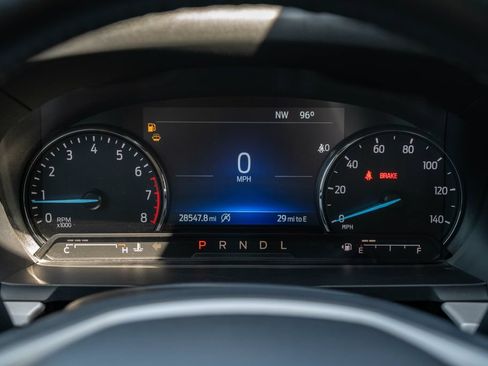Certified 2024 Ford Explorer XLT RWD image 23