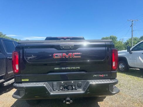 Used 2023 GMC Sierra 1500 AT4X AWD/4WD image 5