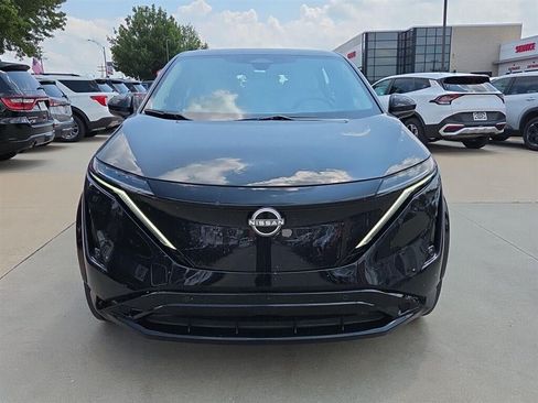 Used 2023 Nissan Ariya FWD image 3