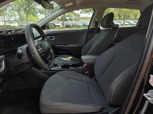 Used 2025 Kia K4 FWD image 15
