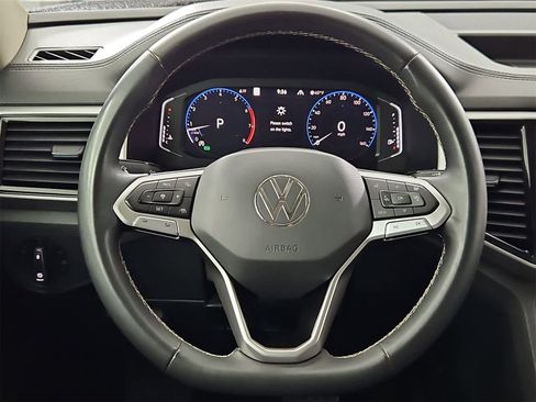 Used 2021 Volkswagen Atlas SEL image 24