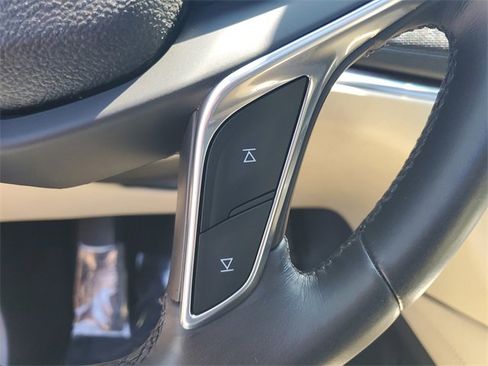 Used 2017 Cadillac XT5 Premium Luxury image 30