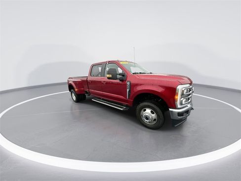 New 2026 Ford F350 Lariat image 2