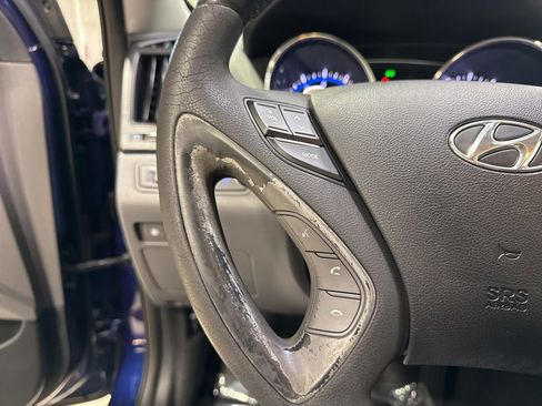 Used 2011 Hyundai Sonata SE FWD image 11