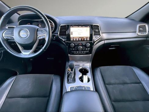 Used 2022 Jeep Grand Cherokee Laredo X AWD/4WD image 8