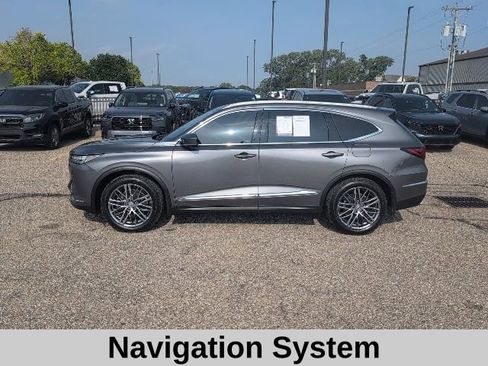 Used 2024 Acura MDX SH-AWD w/ Advance Package image 3