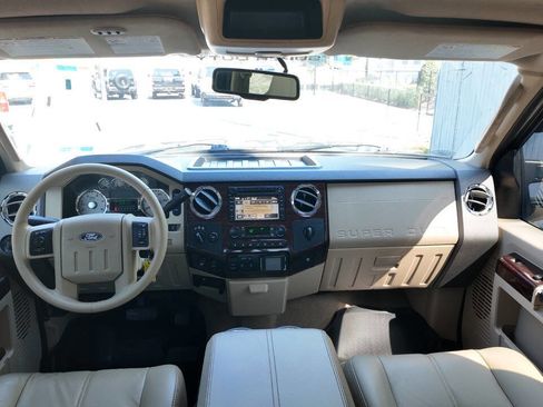 Used 2008 Ford F250 Lariat image 14