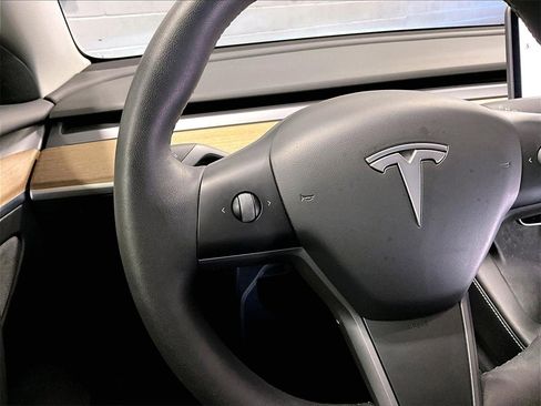 Used 2021 Tesla Model 3 Long Range image 23