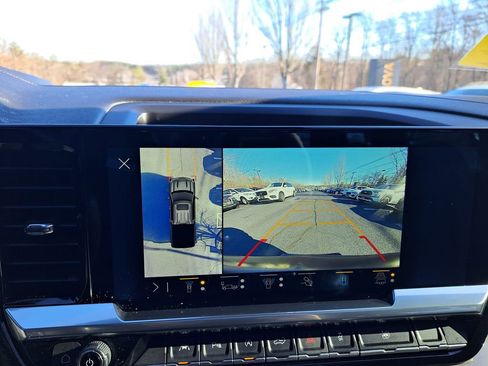 Used 2022 Chevrolet Silverado 1500 High Country image 37