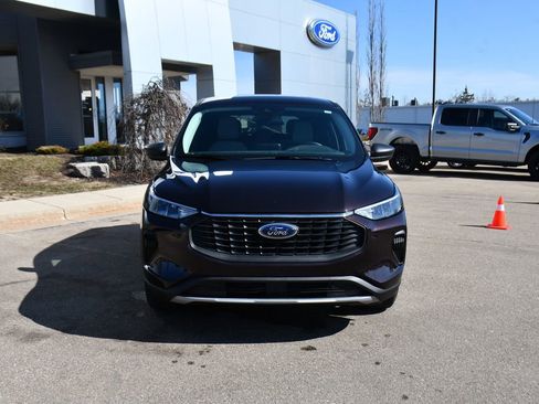 Used 2023 Ford Escape Active image 10