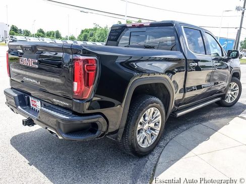Used 2024 GMC Sierra 1500 Denali w/ Technology Package AWD/4WD image 9