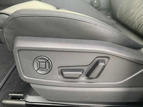 New 2025 Audi SQ5 Premium Plus image 12