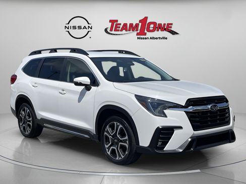 Used 2023 Subaru Ascent Limited AWD/4WD image 1