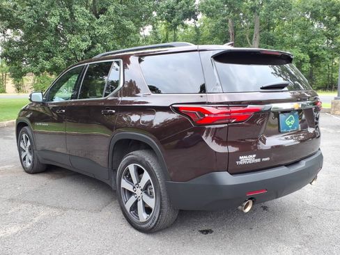 Certified 2023 Chevrolet Traverse LT w/ LT Premium Package AWD/4WD image 4