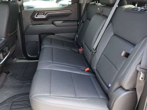 Certified 2024 GMC Sierra 1500 SLT w/ SLT Premium Plus Package AWD/4WD image 25