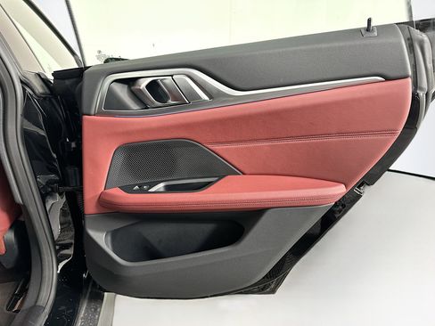Used 2023 BMW i4 eDrive40 RWD image 32