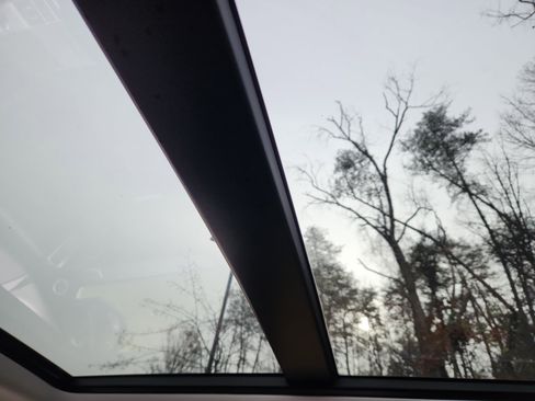 Used 2017 Land Rover Range Rover HSE image 28