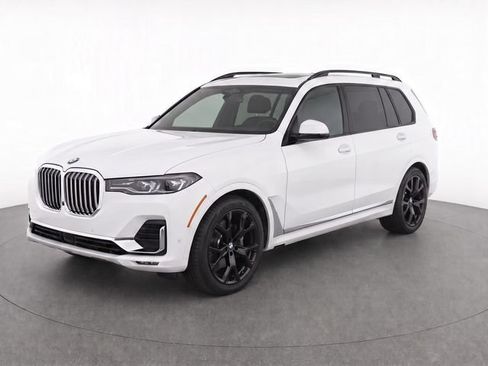 Used 2021 BMW X7 xDrive40i w/ Premium Package AWD/4WD image 2