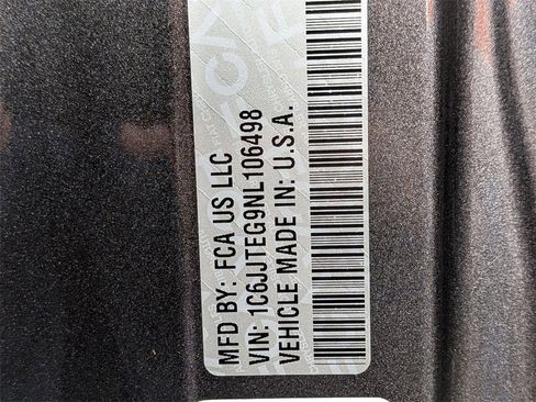 Certified 2022 Jeep Gladiator Mojave w/ LED Lighting Group image 28