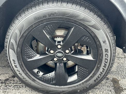 Used 2021 Land Rover Discovery Sport S image 11