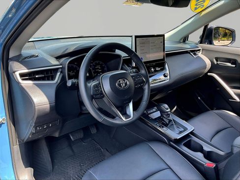 Used 2026 Toyota Corolla Cross XLE FWD image 17