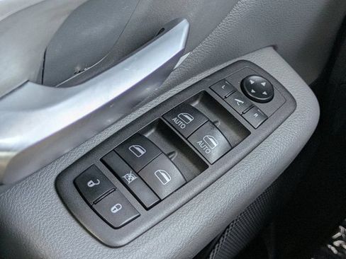 Used 2021 RAM 1500 Big Horn RWD image 22