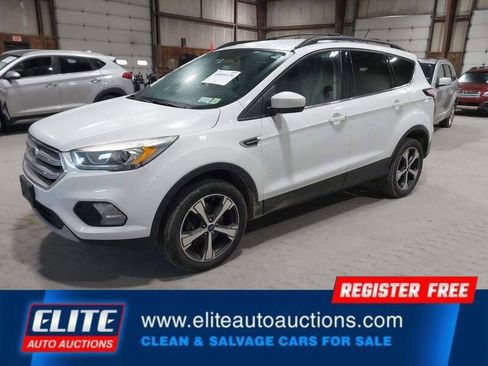 Used 2018 Ford Escape SEL AWD/4WD image 4