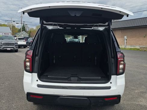 Used 2024 Chevrolet Suburban RST AWD/4WD image 11
