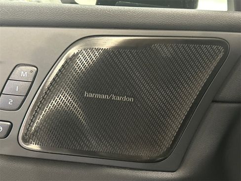 Certified 2023 Volvo XC60 T8 Plus w/ Climate Package image 22