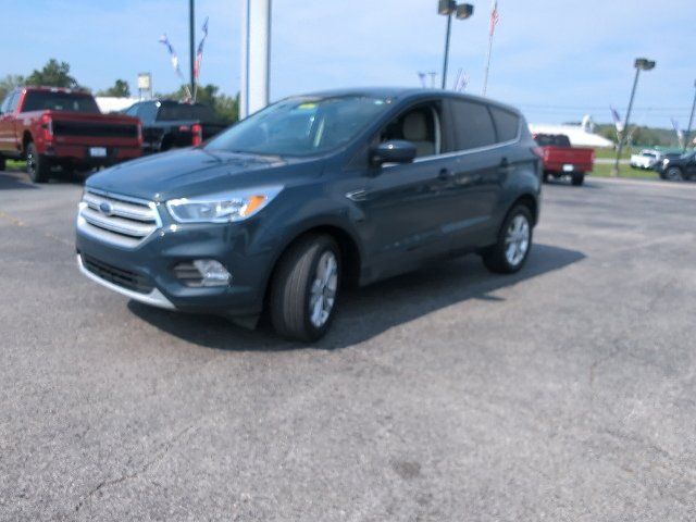 Used 2019 Ford Escape SE FWD image 5