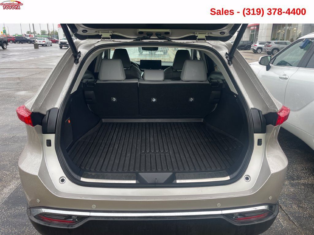 Certified 2023 Toyota Venza Limited AWD/4WD image 5