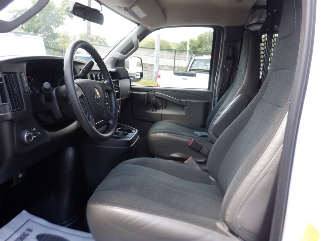 Used 2025 Chevrolet Express 2500 w/ Driver Convenience Package RWD image 13