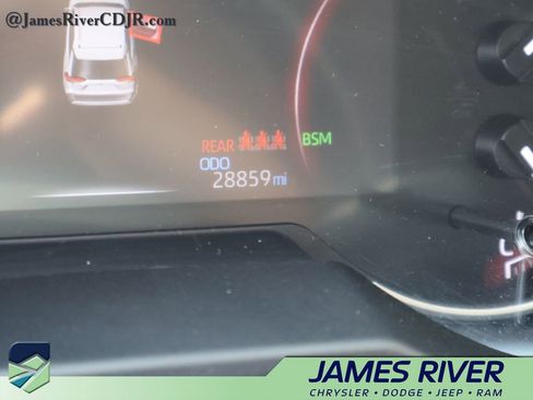 Used 2025 Toyota RAV4 XLE AWD/4WD image 29