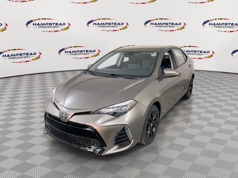 Used 2018 Toyota Corolla SE FWD image 1