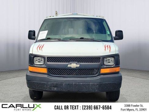 Used 2006 Chevrolet Express 2500 Extended w/ Power and Light Package RWD image 2