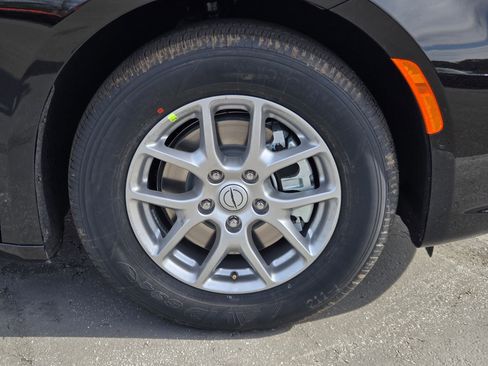 New 2026 Chrysler Pacifica Select image 9