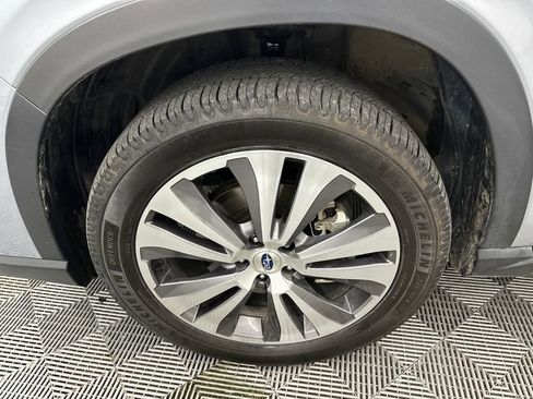 Used 2022 Subaru Ascent Touring image 13