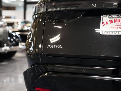 Used 2023 Nissan Ariya FWD image 17