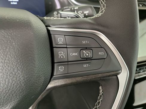 New 2025 Jeep Grand Cherokee L Limited w/ Luxury Tech Group II AWD/4WD image 22