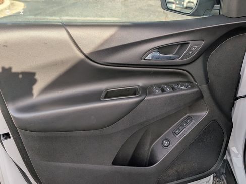 Used 2021 Chevrolet Equinox LT image 14