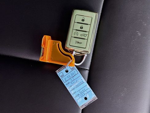 Used 2025 Jeep Grand Cherokee L Limited w/ Black Appearance Package image 39