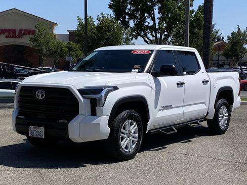 Used 2025 Toyota Tundra SR5 AWD/4WD image 38