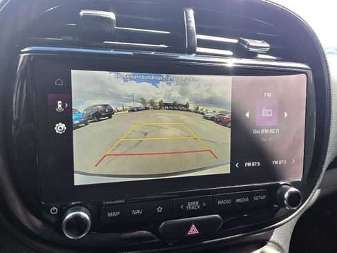 Used 2023 Kia Soul EX FWD image 17