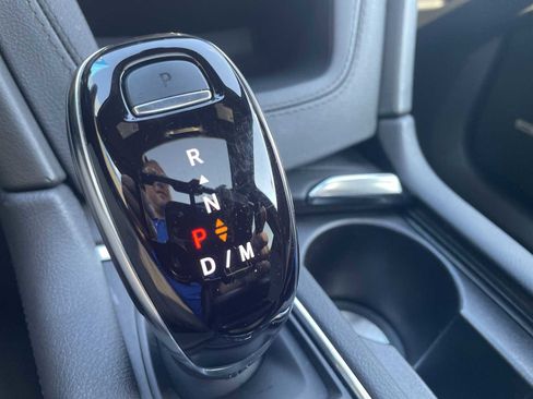 Certified 2025 Cadillac XT6 Premium Luxury image 16