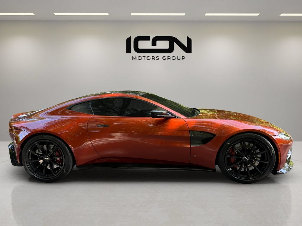 Used 2019 Aston Martin V8 Vantage Coupe RWD image 13