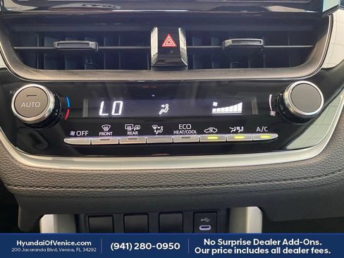 Used 2024 Toyota Corolla Cross LE w/ Moonroof Package FWD image 16