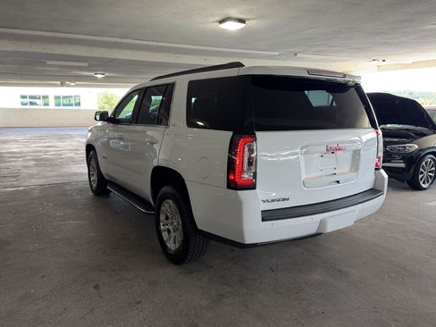 Used 2020 GMC Yukon SLT w/ Open Road Package RWD image 3