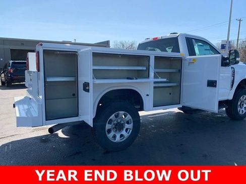 New 2024 Ford F350 XLT w/ FX4 Off-Road Package image 19