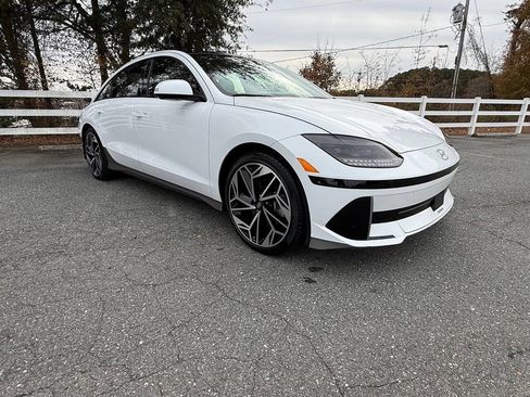 Used 2023 Hyundai Ioniq 6 Limited image 6