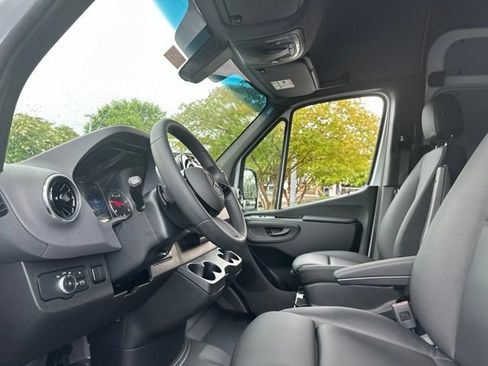 New 2026 Mercedes-Benz Sprinter 2500 image 21